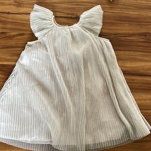Old navy nwt silver grey pleated dress size 2T